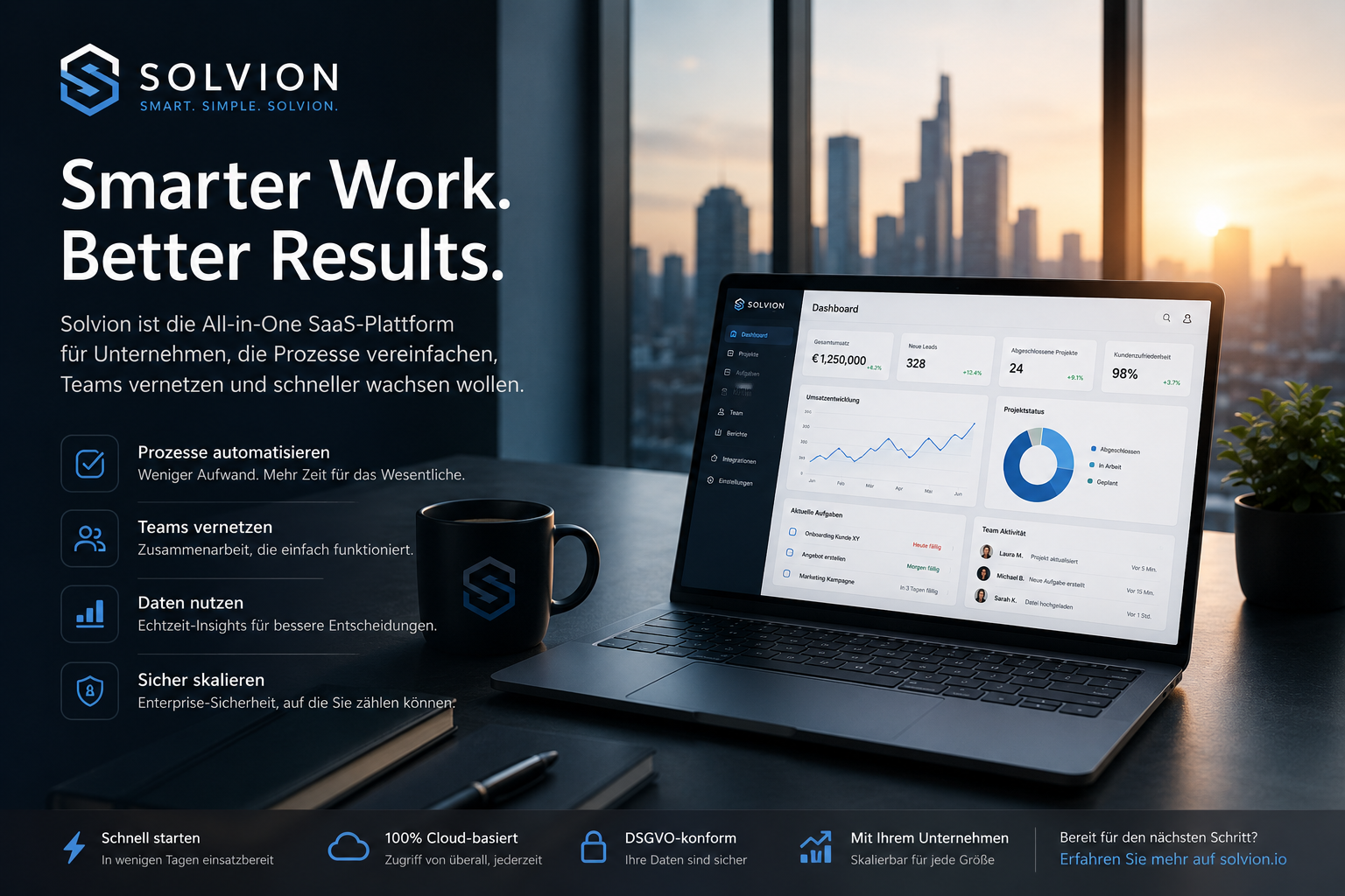 SaaS Key Visual mit Laptop, Skyline und Solvion Branding
